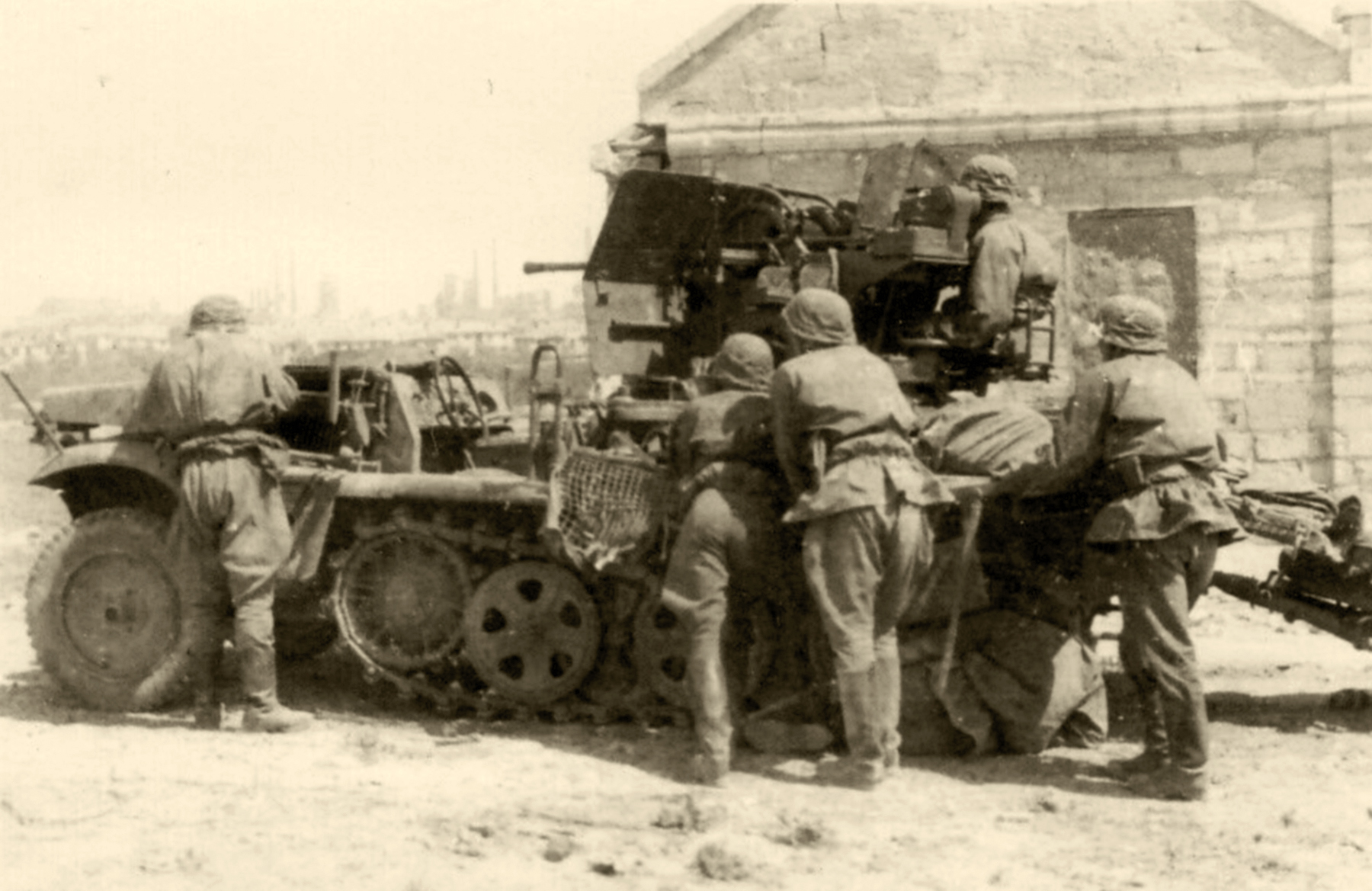11th Army 22 Infanterie Division Fla Bataillon 22 (mot) during the attack on Sevastopol 1942 02