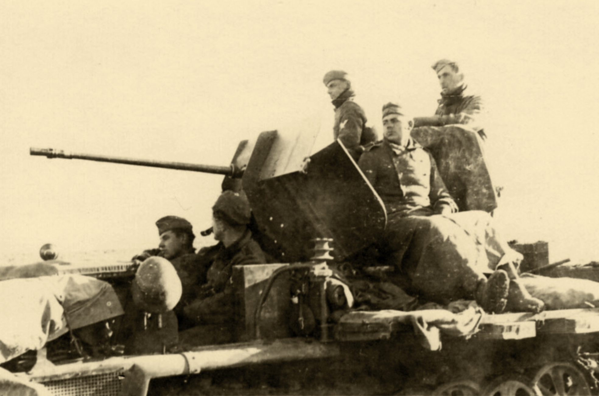 Fla Bataillon 22 (mot) with 2cm Flak 38 SdKfz 11 advancing towards Sevastopol 1941 ebay 01