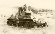Asisbiz 22 Infanterie Division 11th Army troops inspecting a captured soviet tank in Bessarabia 1941 01