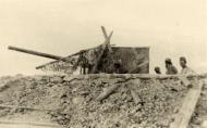 Asisbiz 22 Infanterie Division gun emplacement used during siege of Sevastopol 1942 ebay 01