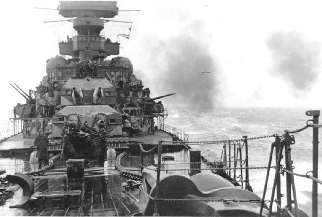 Kriegsmarine Cruiser KMS Prinz Eugen 18