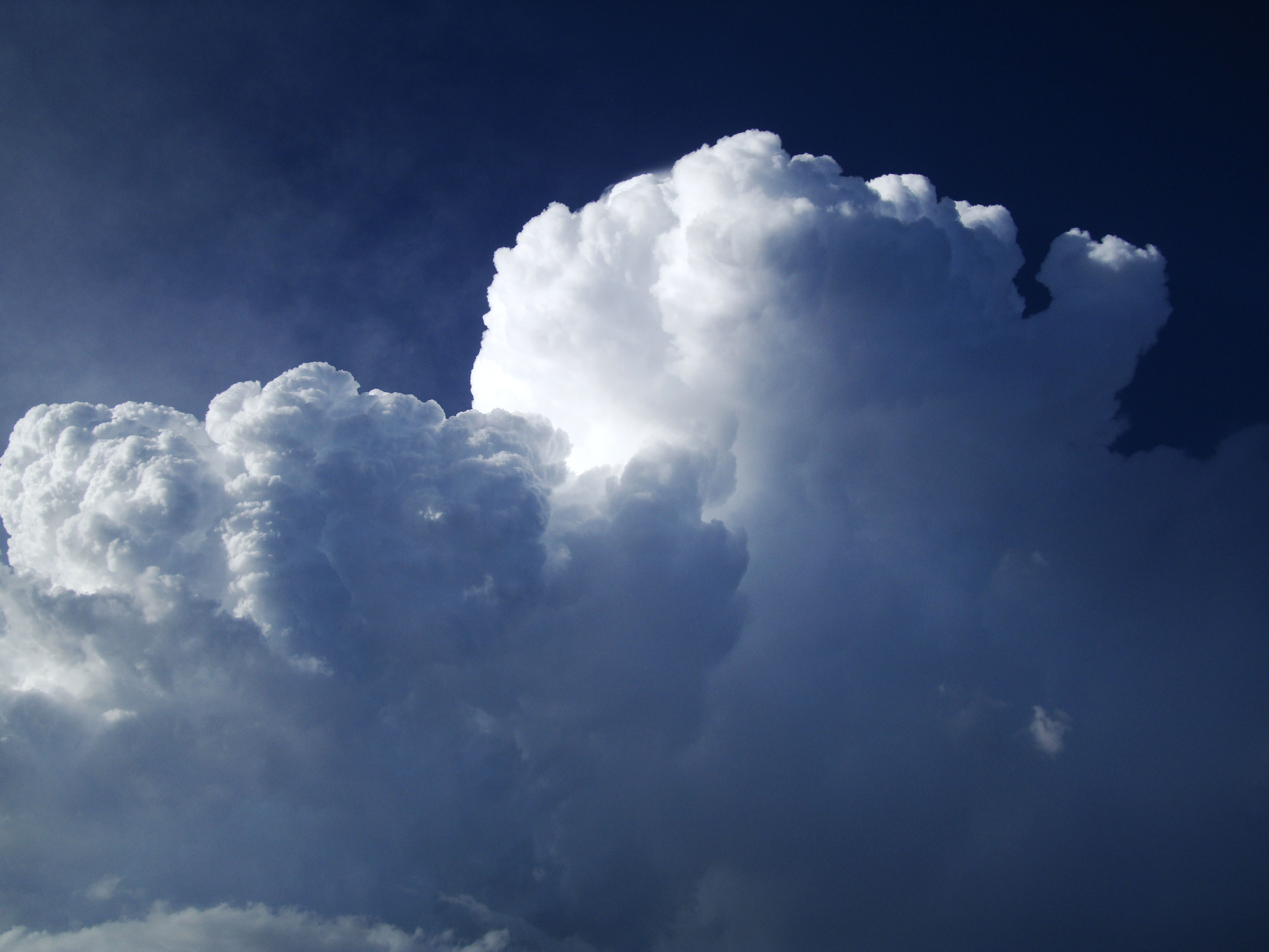 Cumulonimbus Clouds Formations Sky Storms Weather Phenomena 01