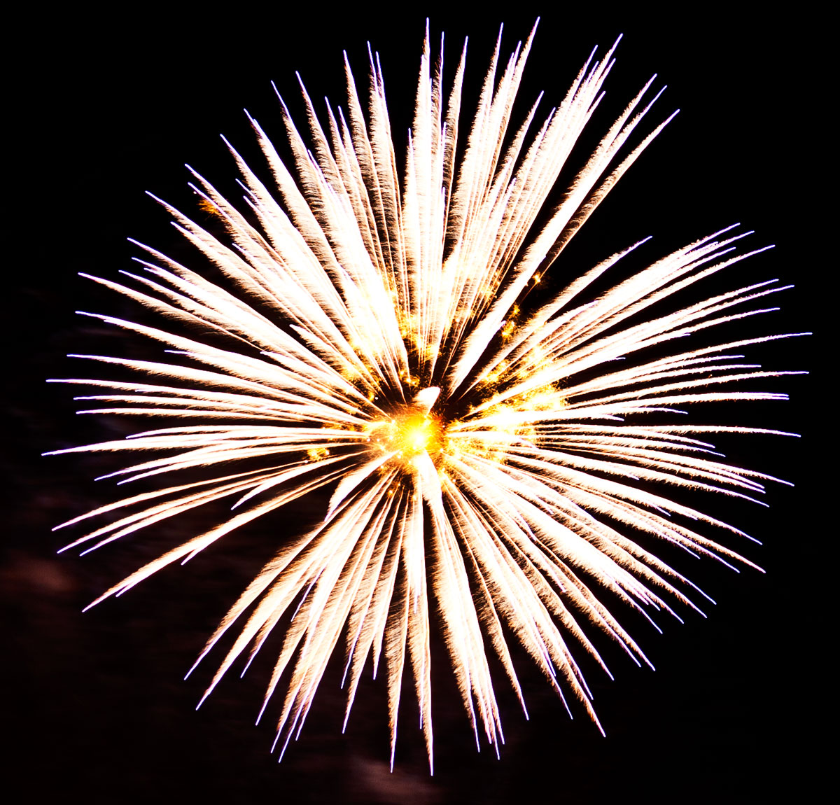 New Year 2011 Fireworks Makati Philippines 066