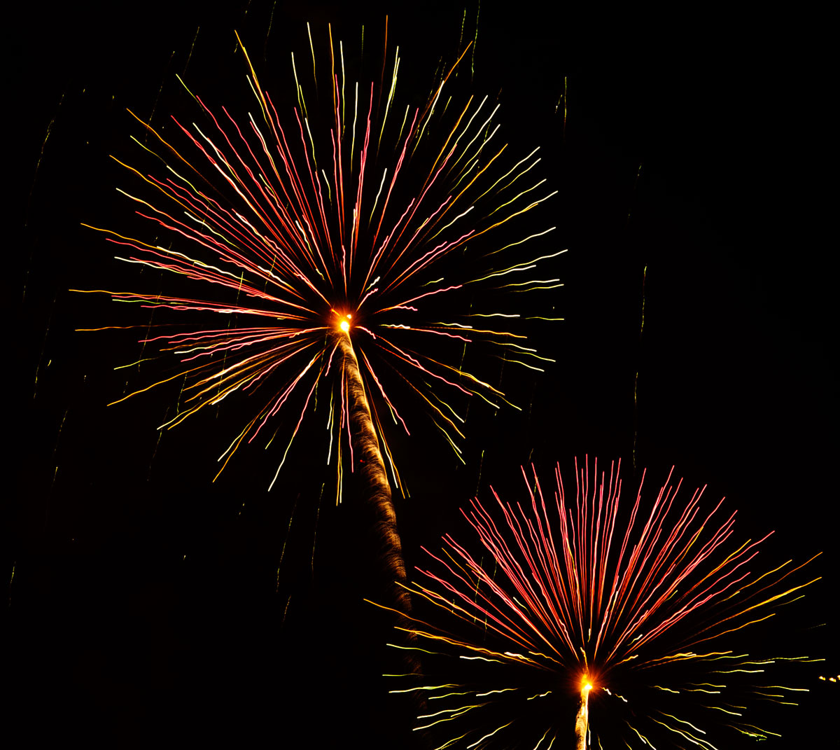 New Year 2011 Fireworks Makati Philippines 088