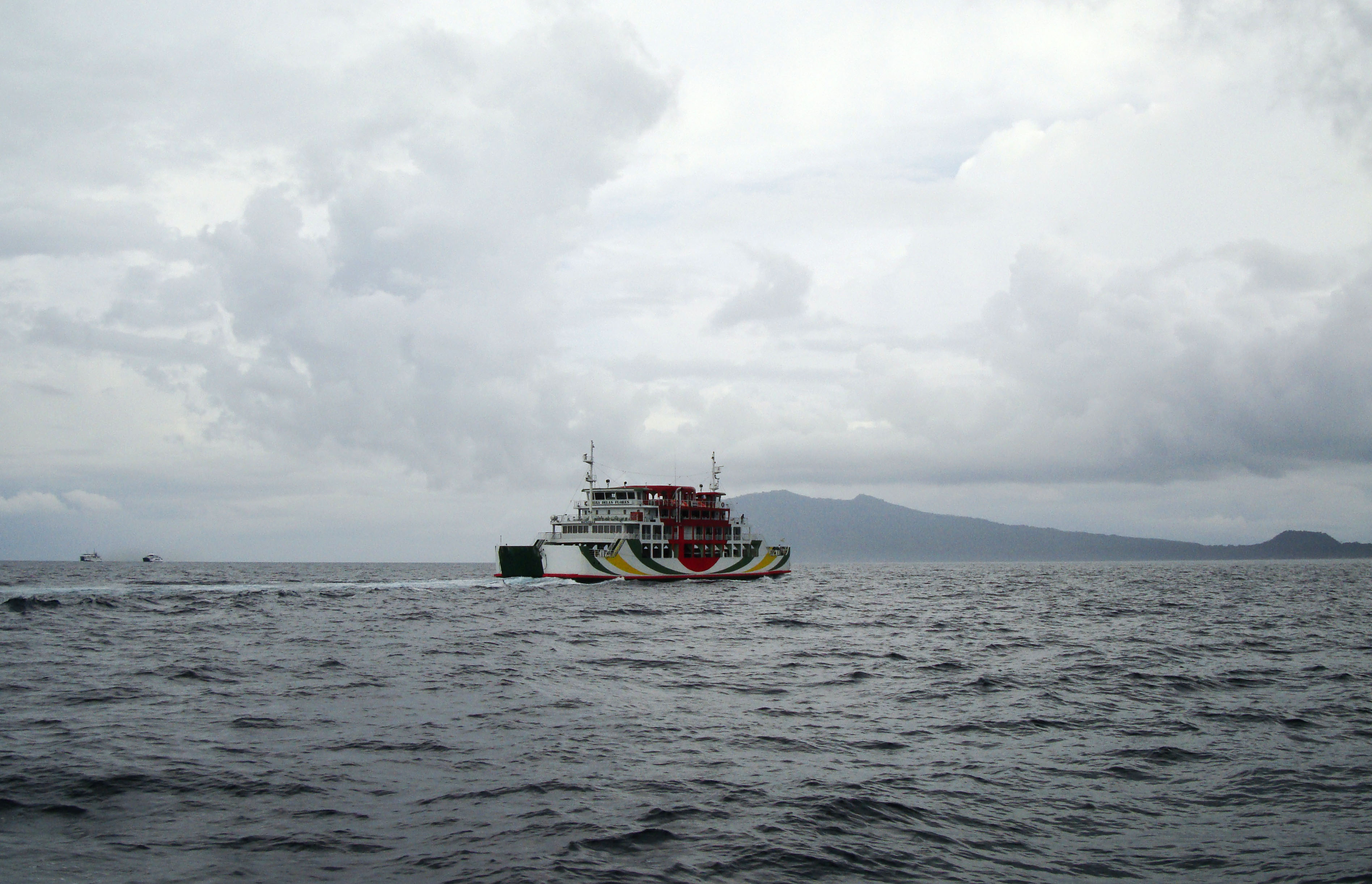 MV Reina Delas Flores Montenegro lines Batangas crossing Philippines 2010 04