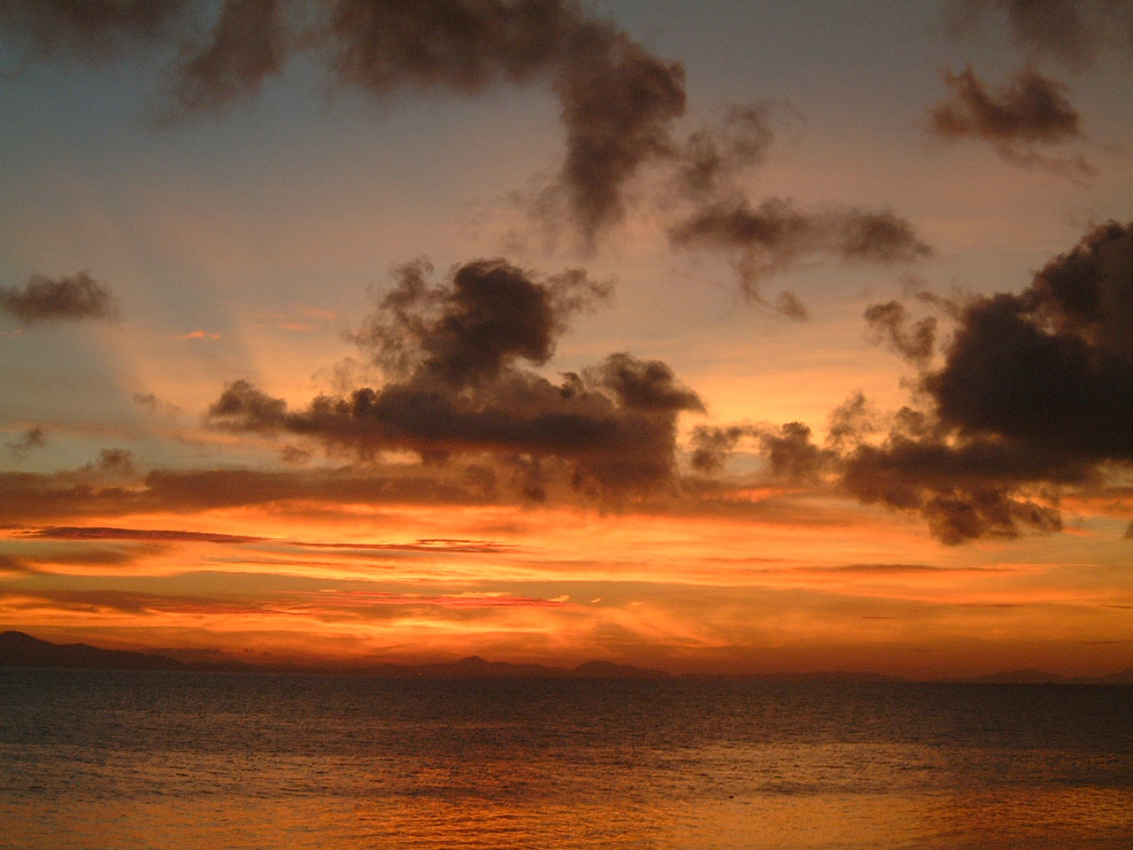 Sunrise Thailand Phi Phi Island 02