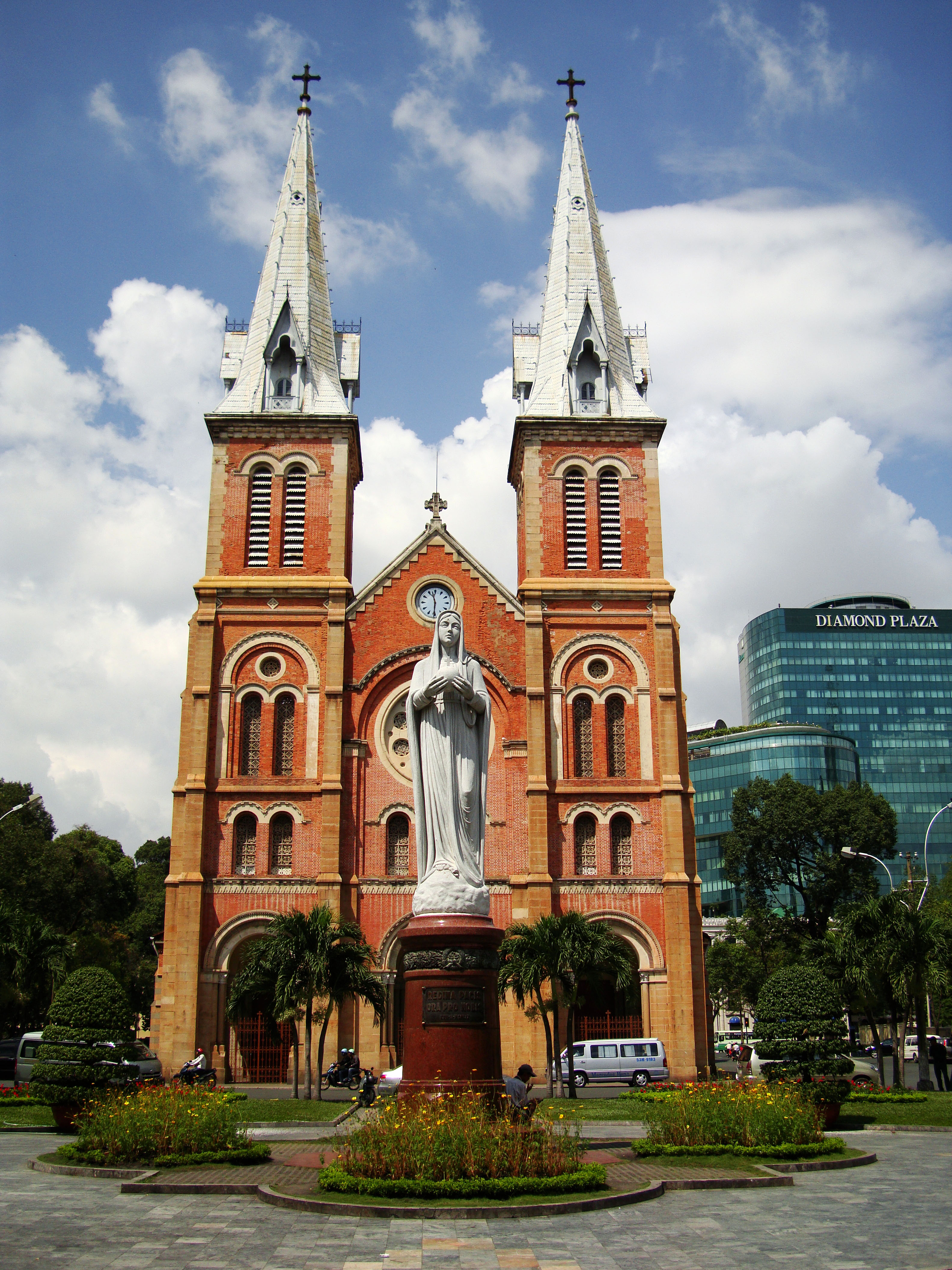 Vietnam Ho Chi Minh City Saigon Notre Dame Cathedral architecture Nov 2009 05