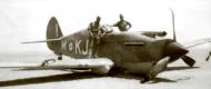Asisbiz Curtiss Tomahawk IIB SAAF 4Sqn KJM force landed Egyptian desert mid 1942 01