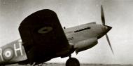 Asisbiz Curtiss Tomahawk SAAF 40Sqn WRH operated at Burg el Arab as an Advanced Maintenance Unit 1941 01