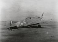Asisbiz Curtiss Tomahawk SAAF 40Sqn WRH operated at Burg el Arab as an Advanced Maintenance Unit 1941 03