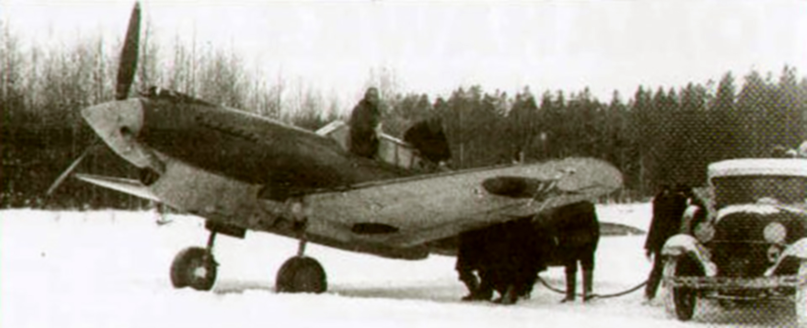 Curtiss Tomahawk USSR 154GvIAP Russia winter 1941 01