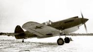 Asisbiz Curtiss Tomahawk USSR 126GvIAP SG Ridny AH965 Moscow area Dec 1941 01