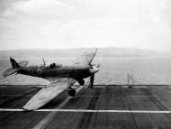 Asisbiz Fleet Air Arm 761NAS Seafire GC Morris P8537 landing accident aboard HMS Ravager 31st Dec 1943 01