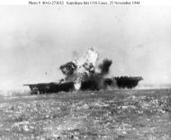 Asisbiz CV 9 USS Essex during Kamikaze Attack Nov 1944 01