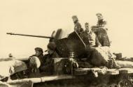 Asisbiz Fla Bataillon 22 (mot) with 2cm Flak 38 SdKfz 11 advancing towards Sevastopol 1941 ebay 01