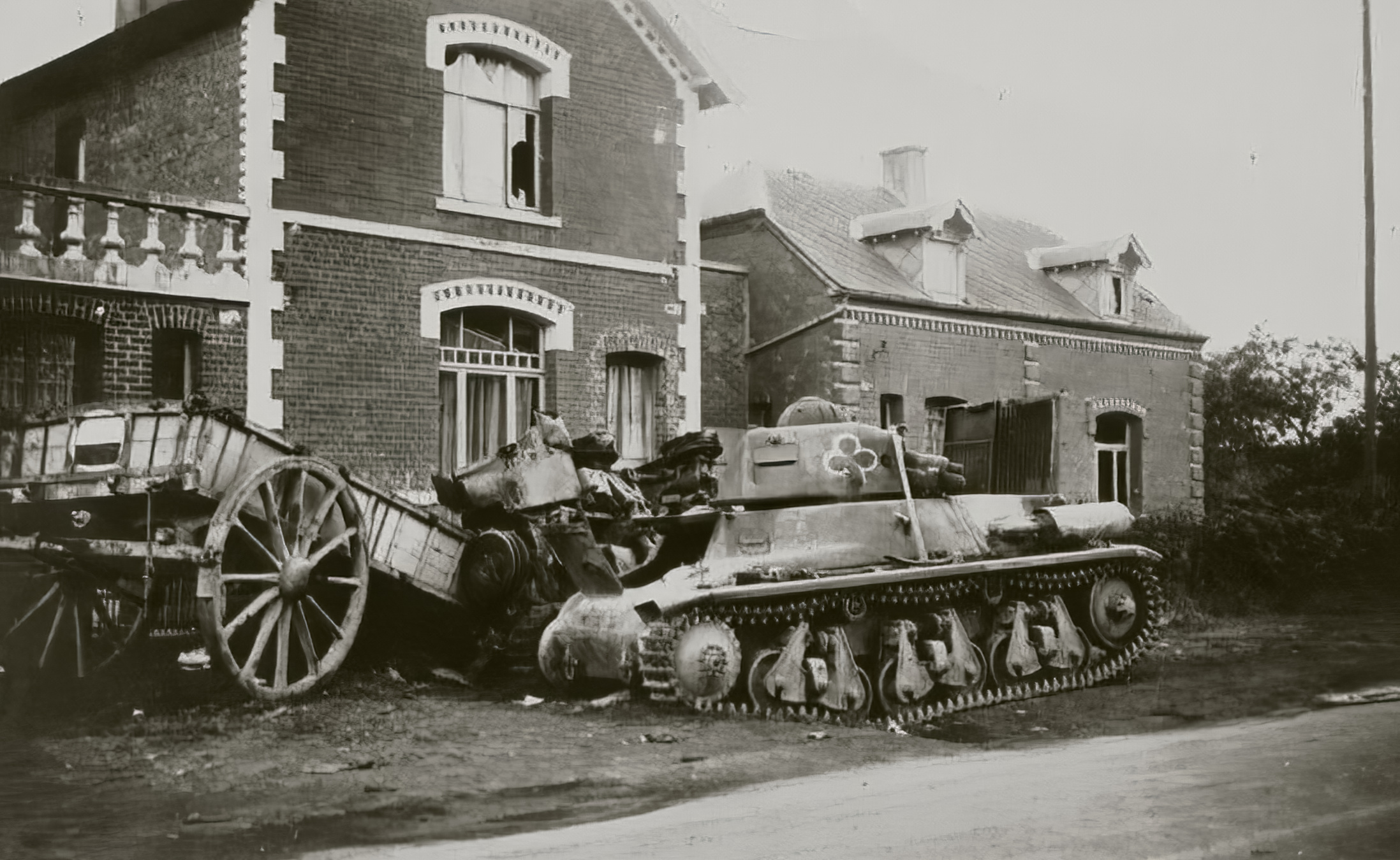 French Army Hotchkiss H35 left abandoned near a French village battle of France 1940 ebay 02