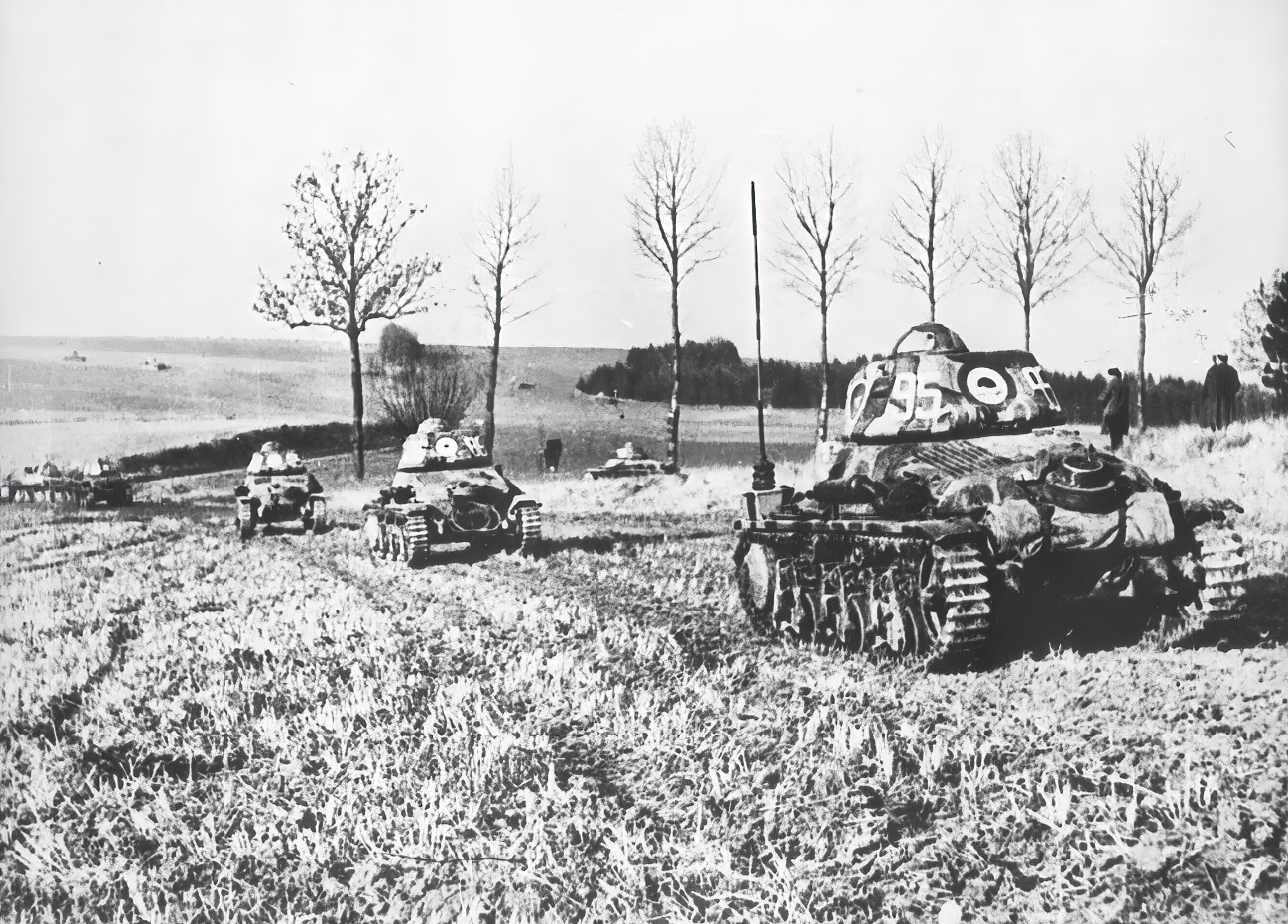 French armor being deployed during manoeuvres 9th Jan 1940 NIOD
