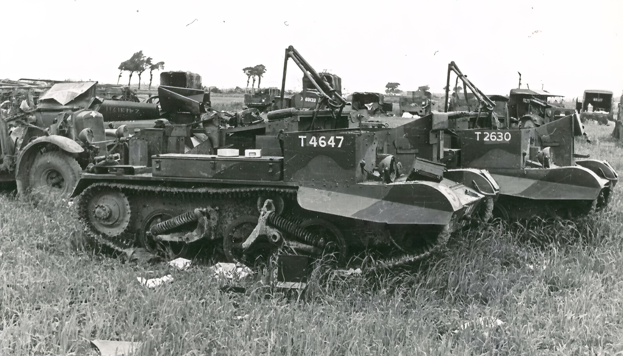 Vickers Armstrongs Universal Carrier or the Bren Carrier sn T4647 and T2630 abandoned BOF Jun 1940 ebay 01