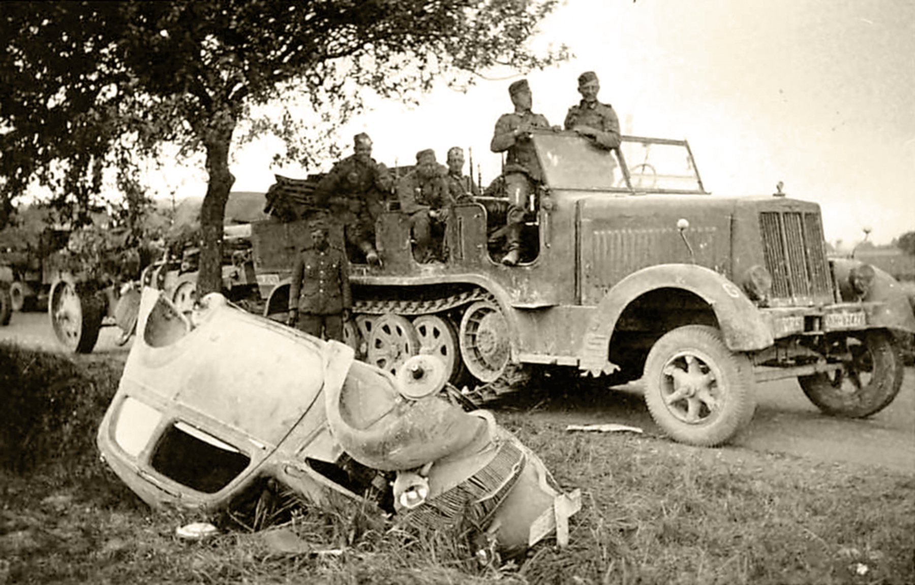 Wehrmacht artillery and truck column advance towards Saint Nazaire France 1940 ebay 02