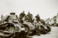 Asisbiz French Army Renault FT 17s captured during the Battle of France 1940 ebay 04