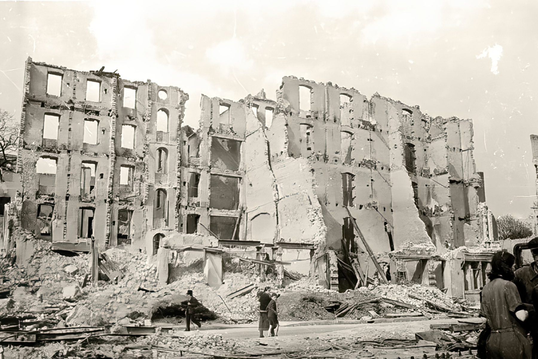Последствия после великой отечественной войны. Разрушенный город во время войны 1941-1945. 1941 Разрушенные города СССР.