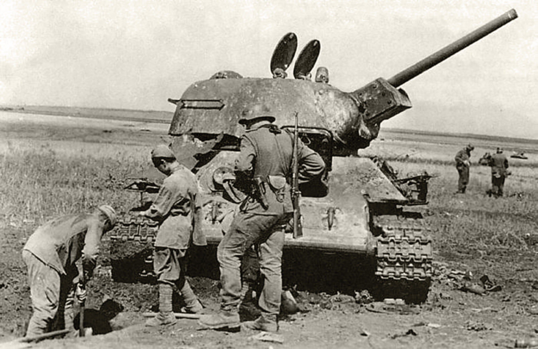 Подбитые советские танки. Подбитые советские танки 1941-1945. Подбитые танки второй мировой советские т34. Подбитые танки т-34 лето 1941.