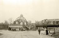 Asisbiz Russian archives photos showing the carnage of war as civilians adjust to the devastation 12