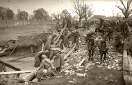 Asisbiz Russian soldiers making repairs to a bridge as supplies are moved to the front lines 01