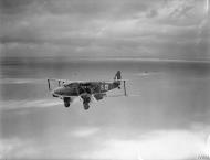 Asisbiz British De Havilland DH 86 RAAF 1 Air Ambulance Unit A31 7 over North Africa IWM CNA1575