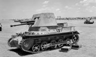 Asisbiz German Afrika Korps Panzerjaeger I self propelled gun 1942 NAM1984071533L