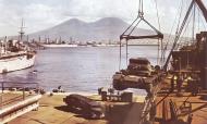 Asisbiz German armor DAK Panzer PzKpfw III being loaded for Tripoli Feb 1941 Sicily 01