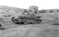 Asisbiz Italian armor L3 33 tankettes used in North Africa May 1941 Bund 01