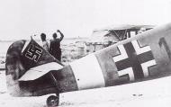 Asisbiz Luftwaffe Messerschmitt Bf 109F4 Black 1 North Africa 1941 42 01
