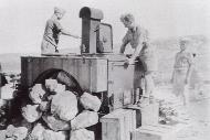 Asisbiz Luftwaffe field kitchen belonging to JG27 during the North African campaign 01