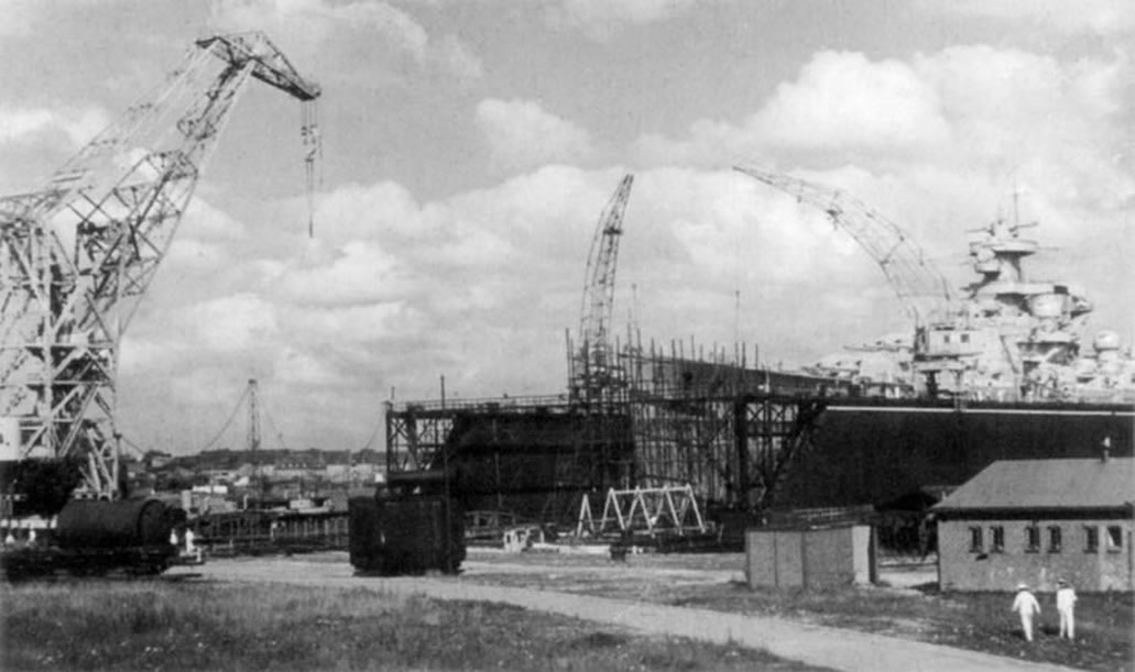 Kriegsmarine Scharnhorst class battlecruisers battleship KMS Scharnhorst during her Refit 01