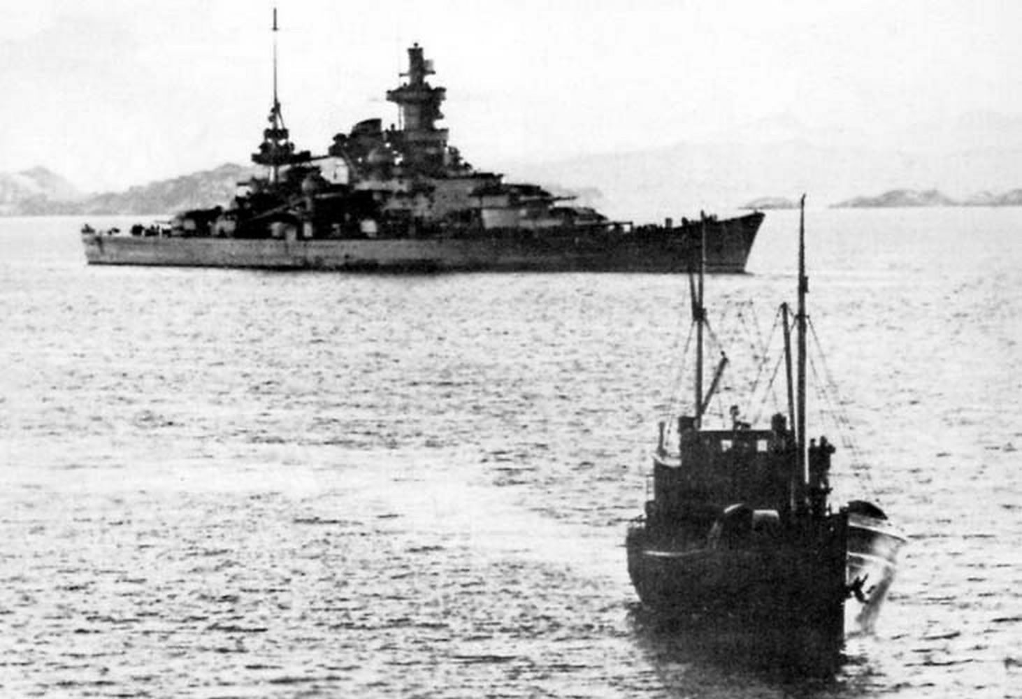 Kriegsmarine Scharnhorst class battlecruisers battleship KMS Scharnhorst during operation Berlin 01