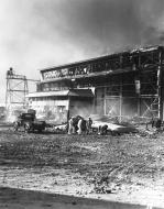 Asisbiz Destroyed Hangar and aircraft destroyed as a result of the Japanese bombing on Pearl Harbor 7th Dec 1941 80 G 32474