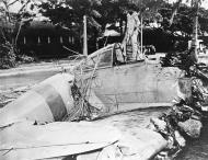 Asisbiz Japanese Zero A1 154 form IJN carrier Akagi that crashed at Fort Kamehameha near Pearl Harbor Attack 7th Dec 1941 80 G 13040