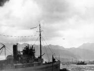 Asisbiz Japanese bombing on Pearl Harbor 7th Dec 1941 80 G 32458