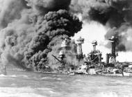 Asisbiz USS West Virginia (BB 48) afire forward immediately after the Japanese air attack Pearl Harbor 7th Dec 1941 NH 97398