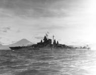 Asisbiz USS West Virginia (BB 48) anchored in Sagami Wan Japan outside of Tokyo Bay late Aug 1945 NH 89362