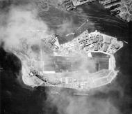 Asisbiz Vertical aerial photograph of Ford Island with USS Saratoga (CV 3) moored lower right 22nd Oct 1941 80 G 279370