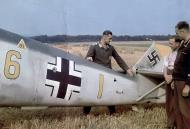 Asisbiz Bf 109E (Y6+I) of unknown France 1940 01