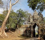 Asisbiz Angkor Wat style architecture North Gate Jan 2010 01
