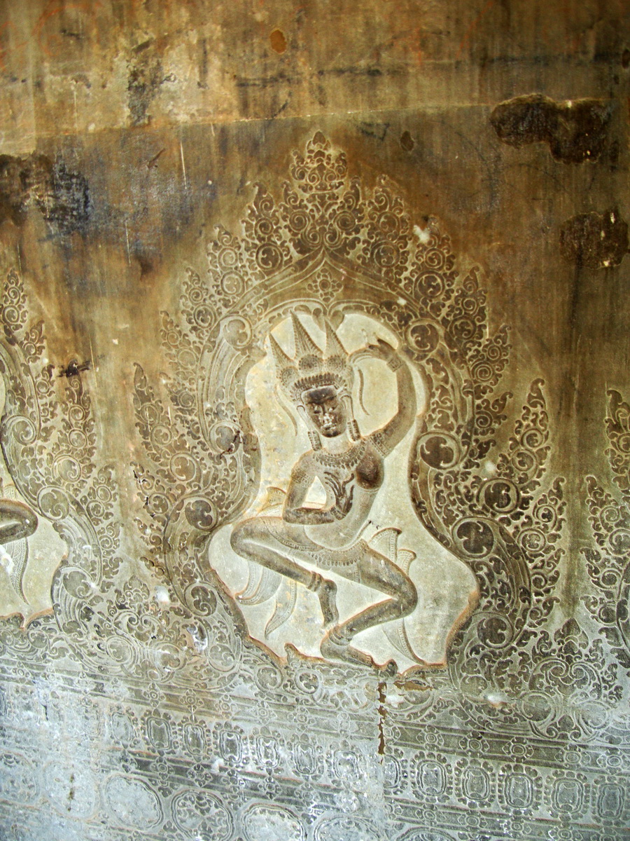 Decorative Khmer Style bas relief dancing apsaras Angkor Wat 02