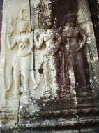 Asisbiz Angkor Wat Khmer architecture bas relief devatas Siem Reap 11