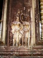 Asisbiz Angkor Wat Khmer architecture bas relief devatas Siem Reap 31