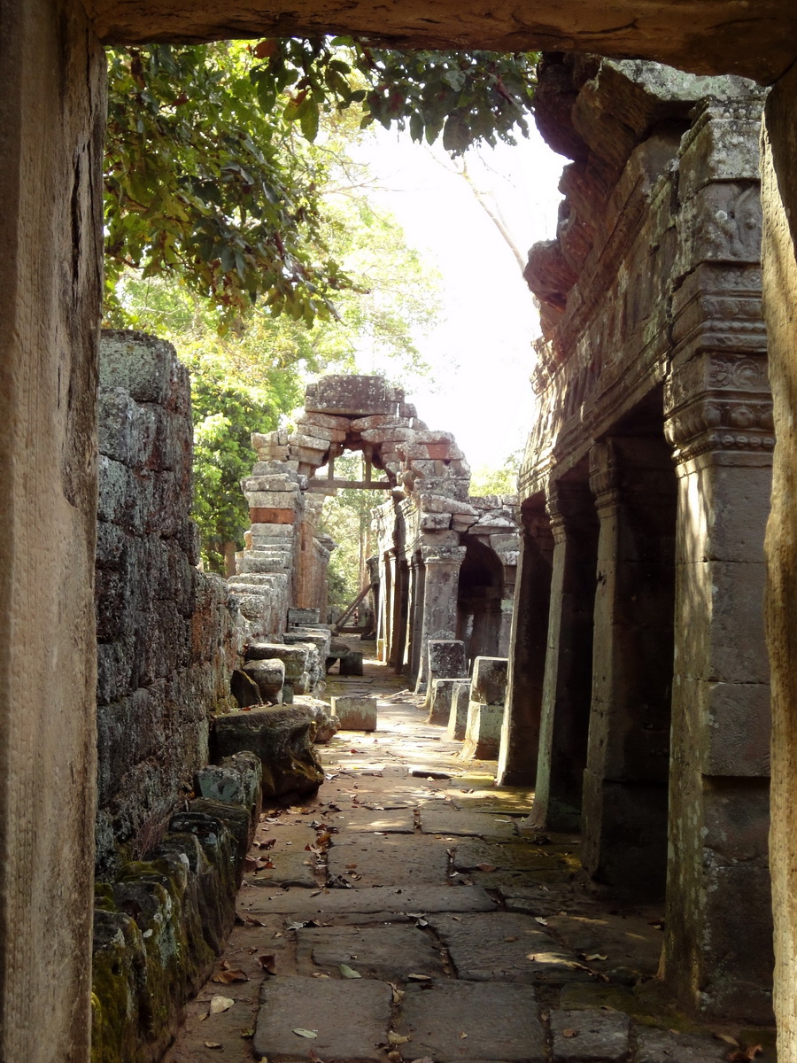 D Banteay Kdei Temple main enclosure inner passageways 11