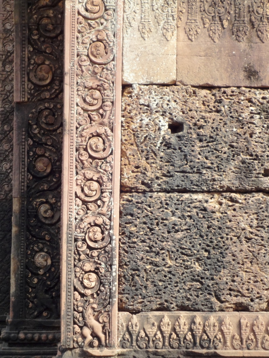 Banteay Srei Hindu Temple red sandstone carved pillars 08