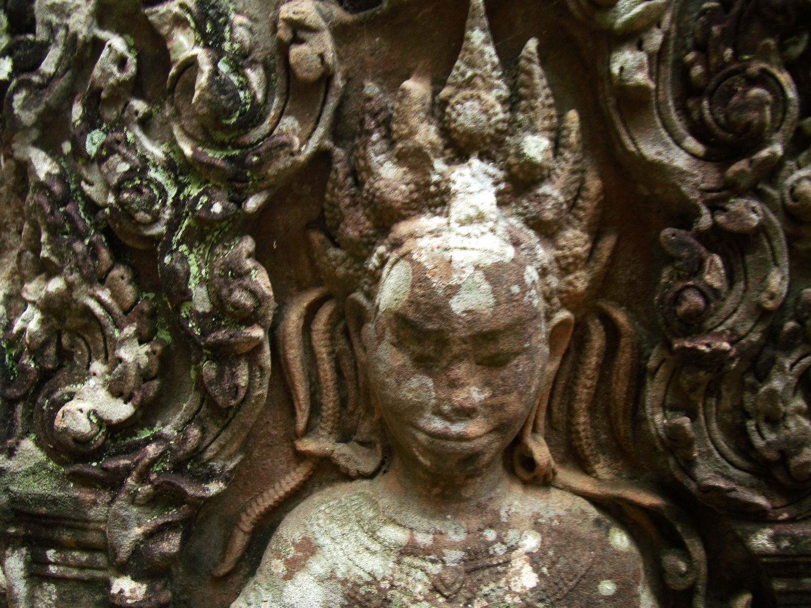 Bayon Temple decorative Bas reliefs Angkor Siem Reap 07
